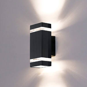 Outdoor Wall Light